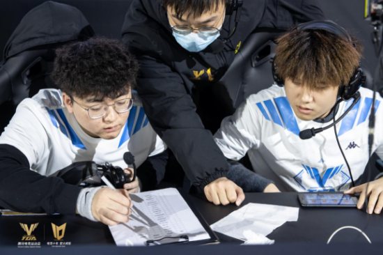 探索全肉装刺客的优势与实战表现